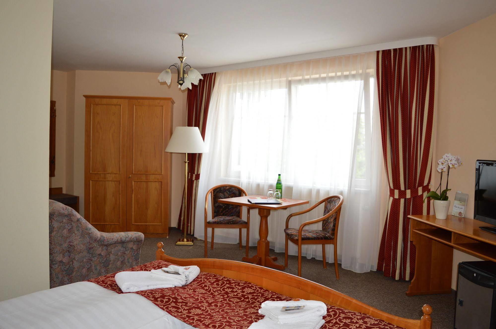 Hotel Auerhahn Masserberg Εξωτερικό φωτογραφία